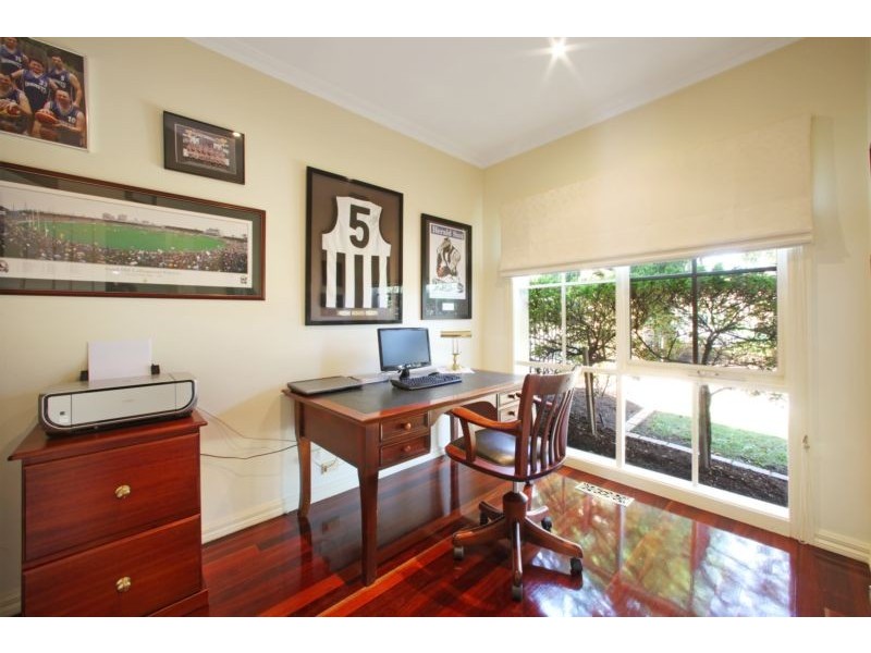 8 Harptree Close, Rowville VIC 3178