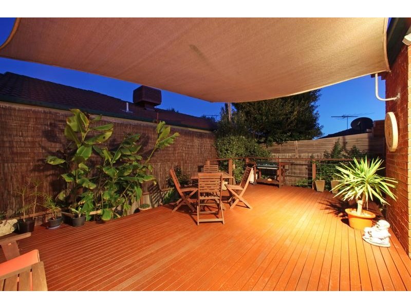 2 Yvette Drive, Rowville VIC 3178