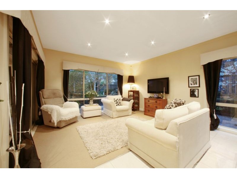 6 Glenn Court, Rowville VIC 3178