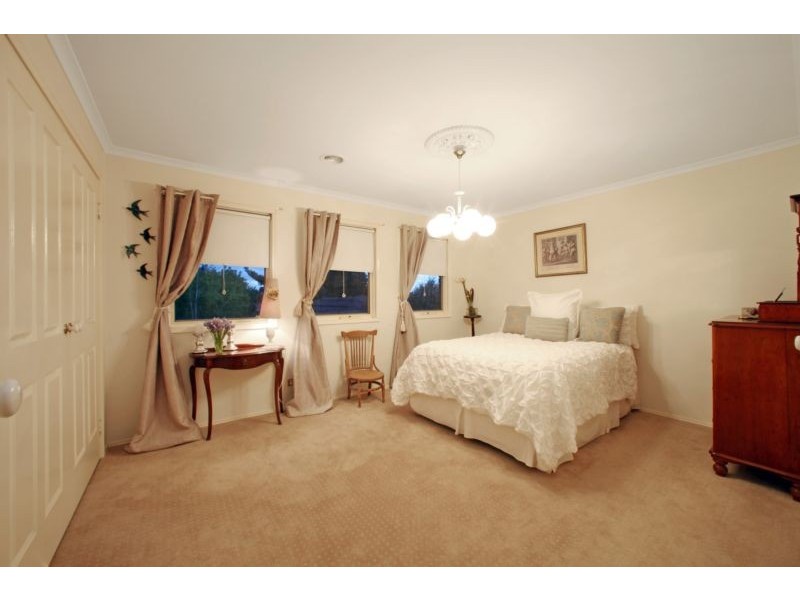 6 Glenn Court, Rowville VIC 3178