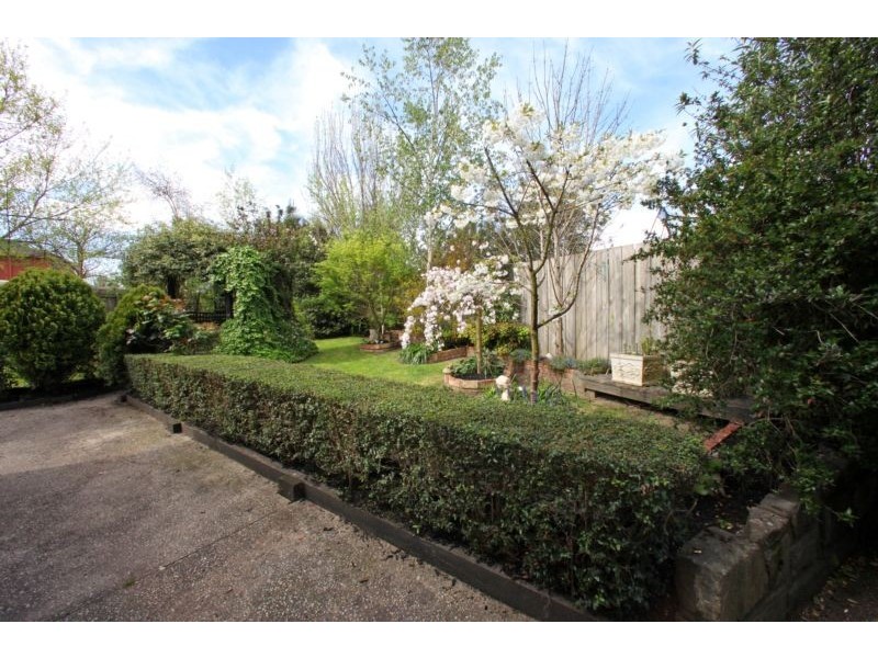 6 Glenn Court, Rowville VIC 3178