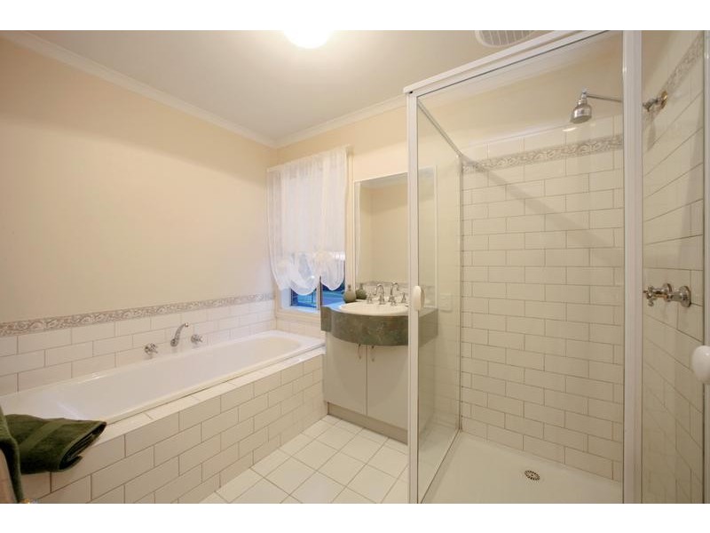 6 Pendelton Place, Lysterfield VIC 3156