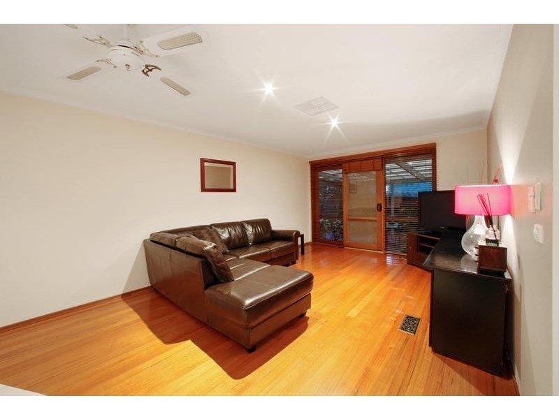 24 Lambourne Avenue, Rowville VIC 3178