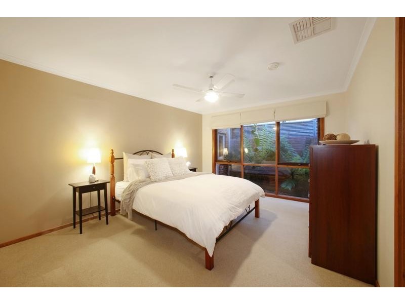 24 Lambourne Avenue, Rowville VIC 3178