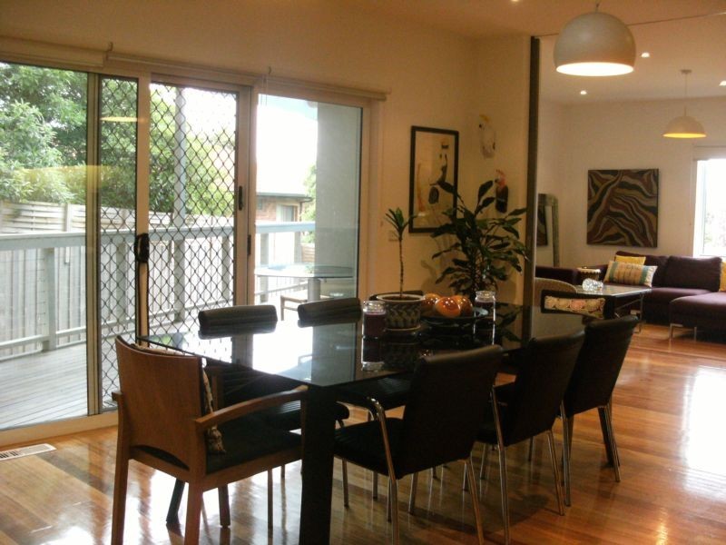 2/21 Gabrielle Court, Ferntree Gully VIC 3156