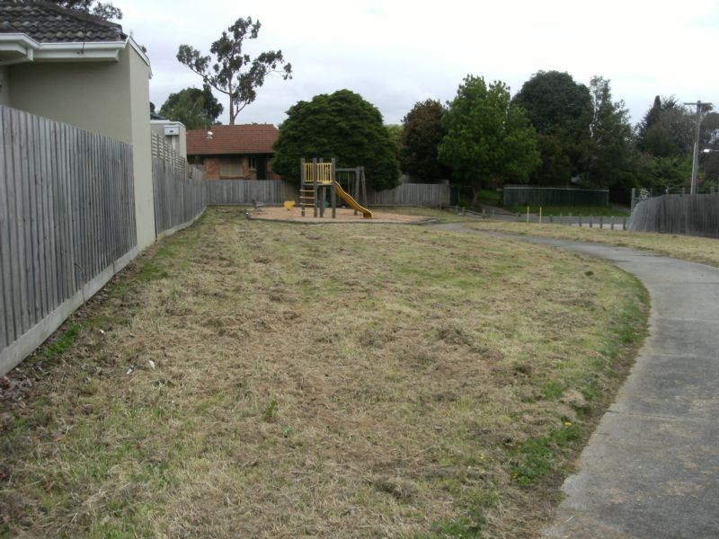 1/21 Gabrielle Court, Ferntree Gully VIC 3156