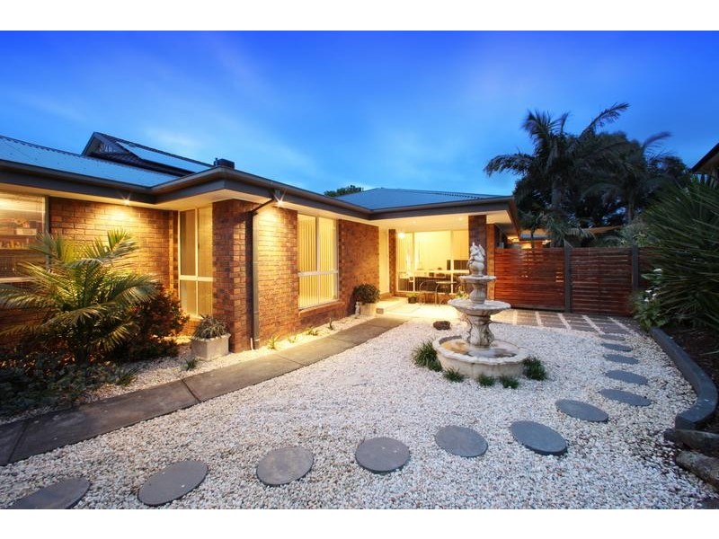 5 Moama Place, Rowville VIC 3178