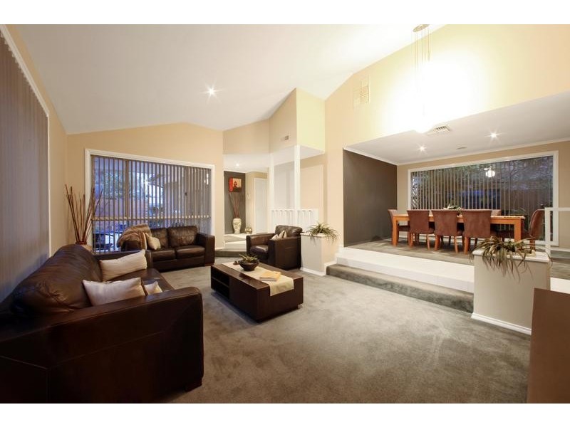 5 Moama Place, Rowville VIC 3178