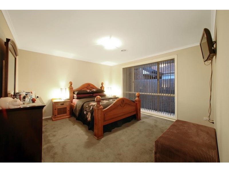 5 Moama Place, Rowville VIC 3178