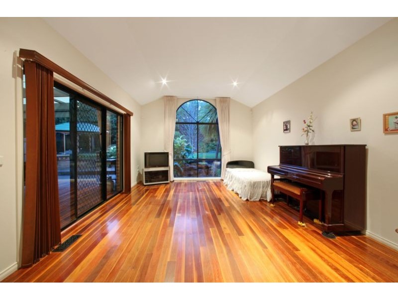 84 Oaktree Rise, Lysterfield VIC 3156