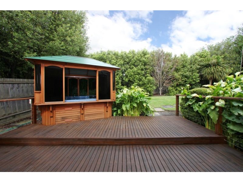 84 Oaktree Rise, Lysterfield VIC 3156