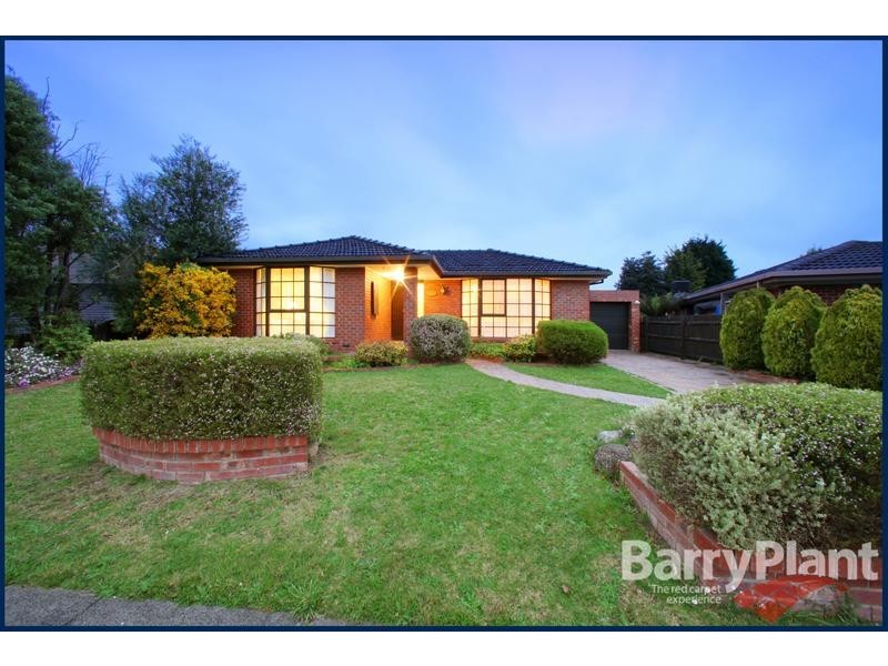 8 Jindabyne Court, Lysterfield VIC 3156