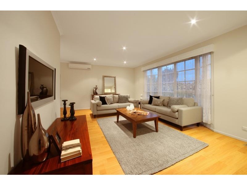 8 Jindabyne Court, Lysterfield VIC 3156