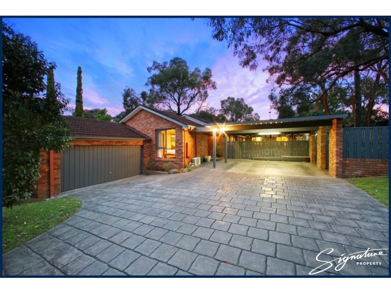 8 Hakea Place, Rowville VIC 3178