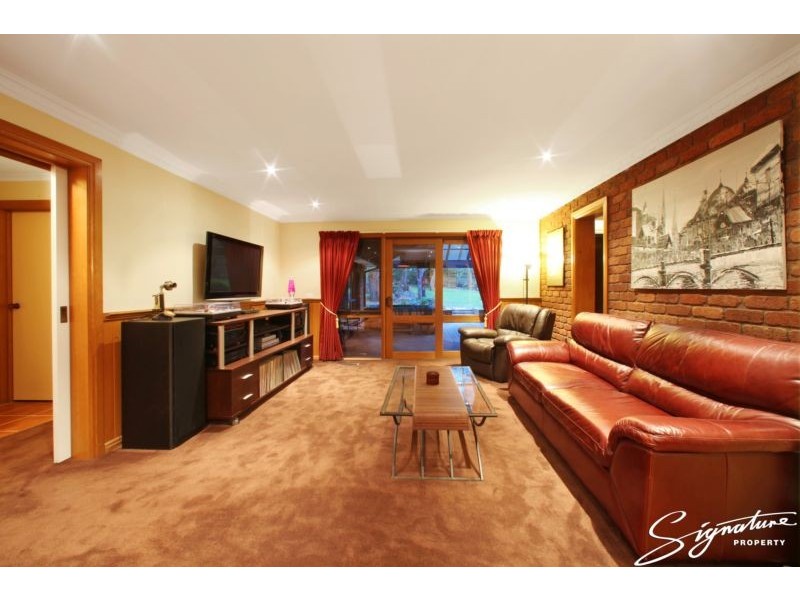 8 Hakea Place, Rowville VIC 3178