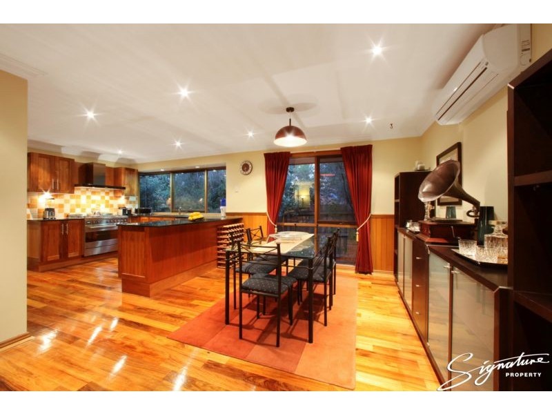 8 Hakea Place, Rowville VIC 3178