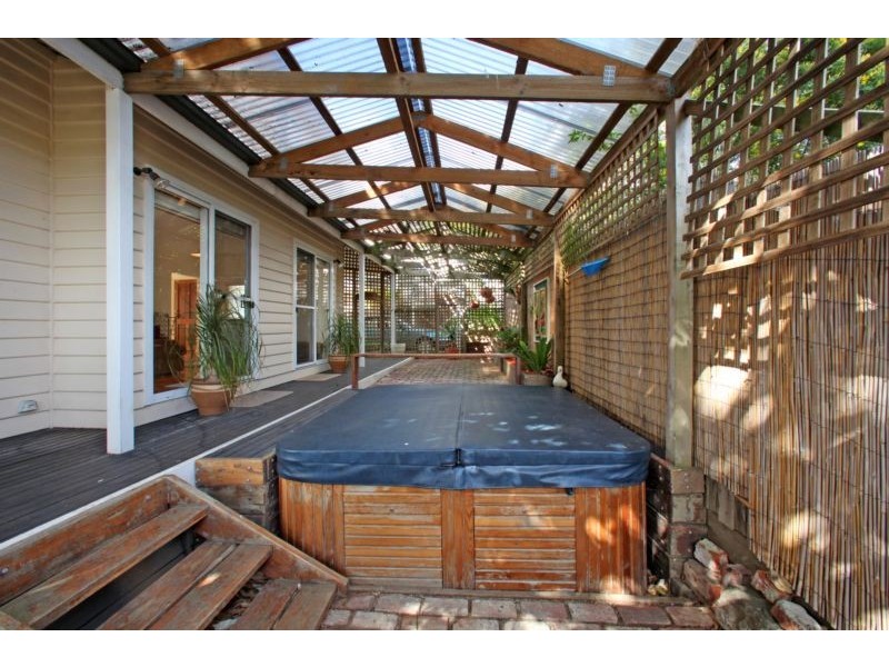 2/25 Bales Street, Ferntree Gully VIC 3156