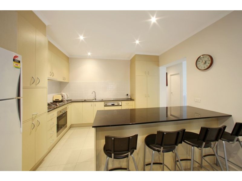 35 Sovereign Manors Crescent, Rowville VIC 3178