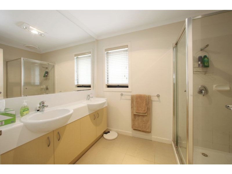 35 Sovereign Manors Crescent, Rowville VIC 3178