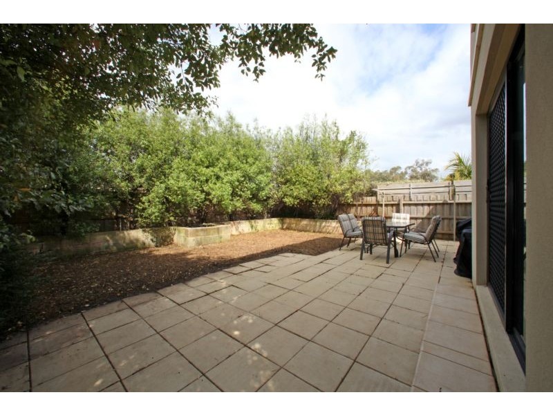 35 Sovereign Manors Crescent, Rowville VIC 3178