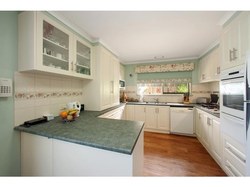 22 Loxton Avenue, Wantirna South VIC 3152