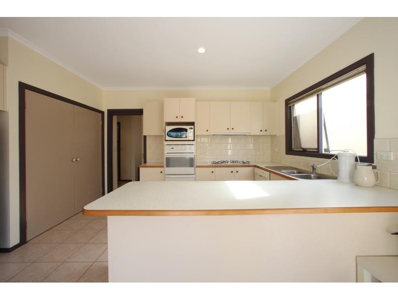 55 Airedale Way, Rowville VIC 3178