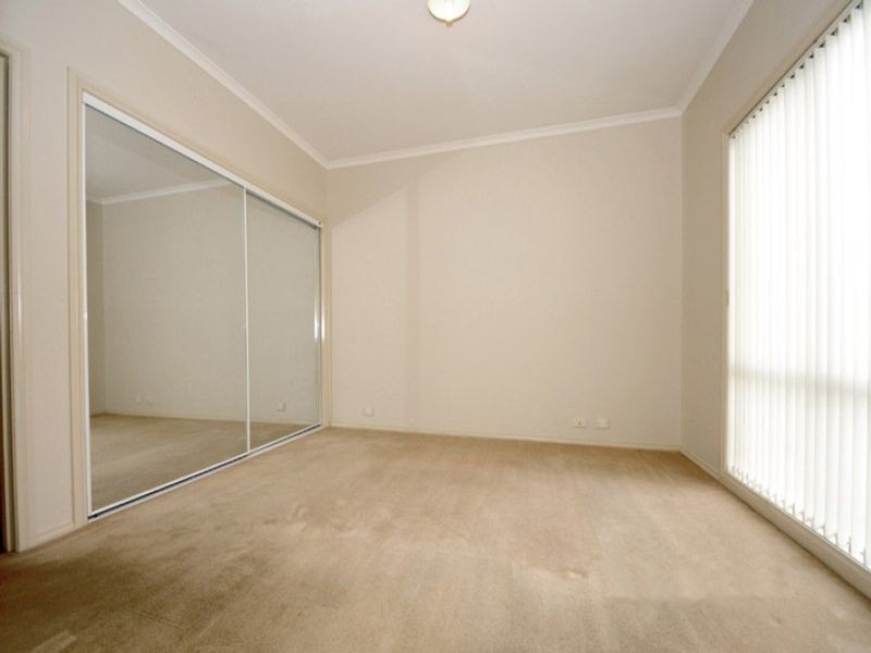55 St Laurent Rise, Knoxfield VIC 3180