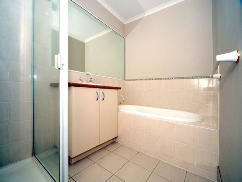 55 St Laurent Rise, Knoxfield VIC 3180