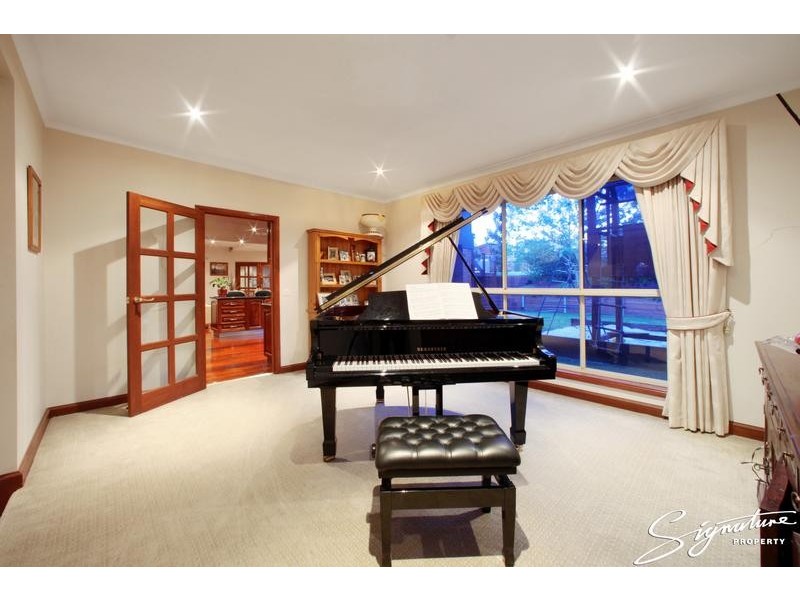 24 Palm Court, Lysterfield VIC 3156