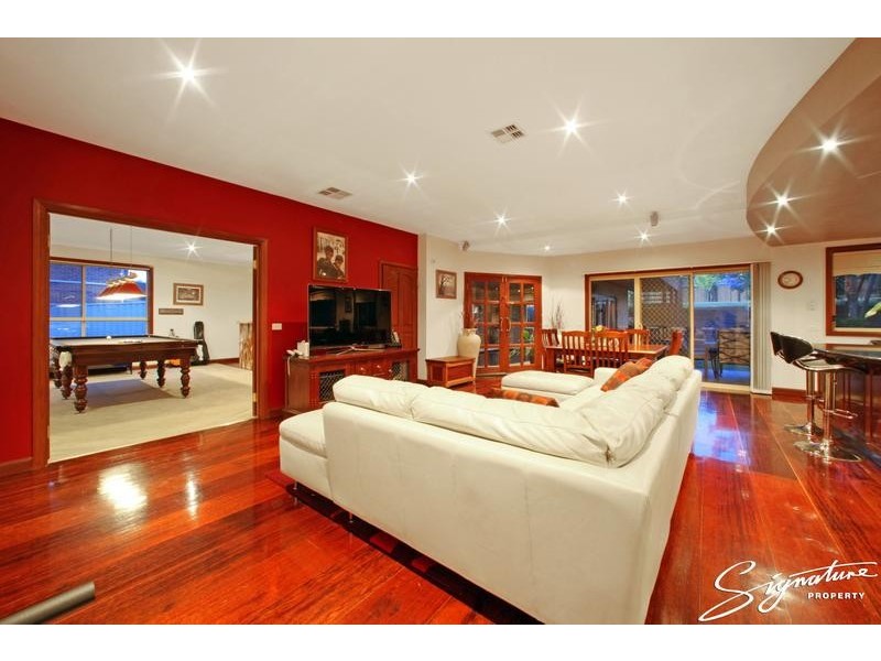 24 Palm Court, Lysterfield VIC 3156