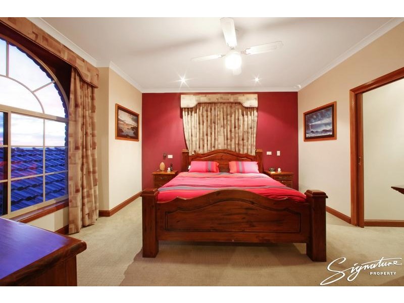 24 Palm Court, Lysterfield VIC 3156