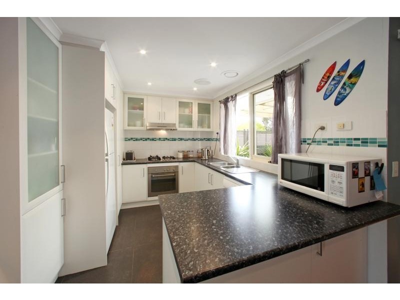 1/16 Mantung Crescent, Rowville VIC 3178