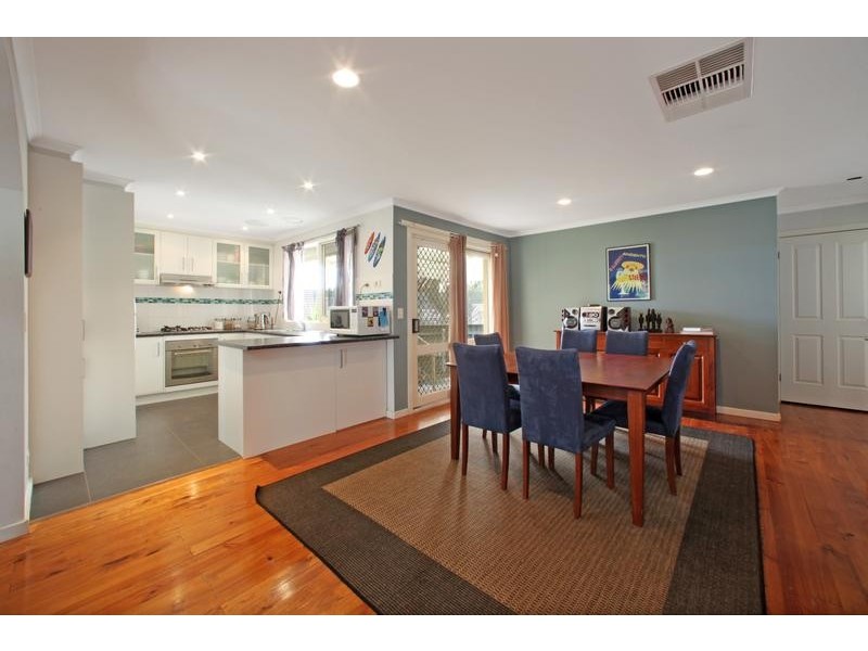 1/16 Mantung Crescent, Rowville VIC 3178