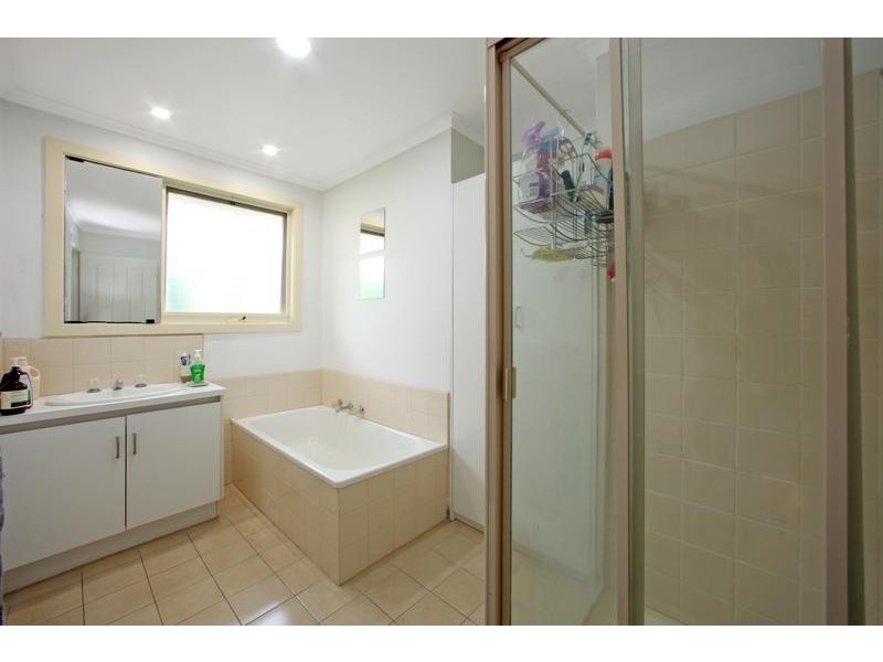 1/16 Mantung Crescent, Rowville VIC 3178