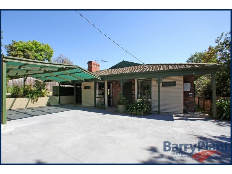 8 Gymea Avenue, Rowville VIC 3178