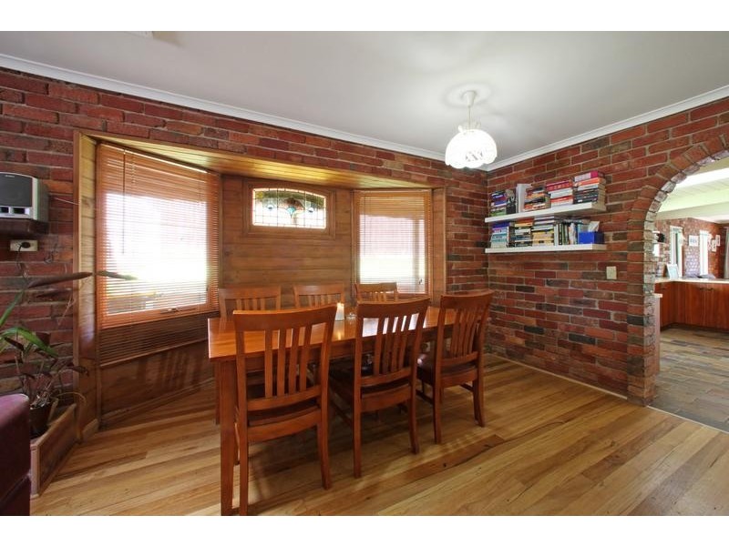 8 Gymea Avenue, Rowville VIC 3178