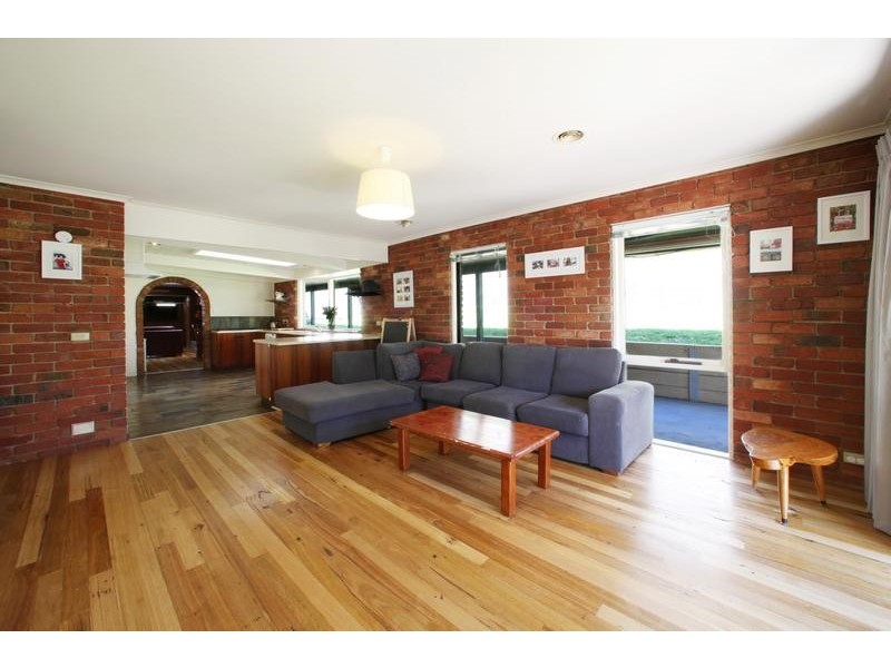 8 Gymea Avenue, Rowville VIC 3178