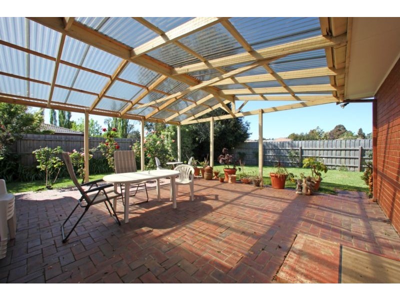 21 Halsbury Drive, Rowville VIC 3178