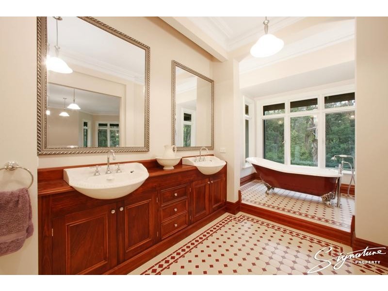 183 Emerald-Monbulk Road, The Patch VIC 3792