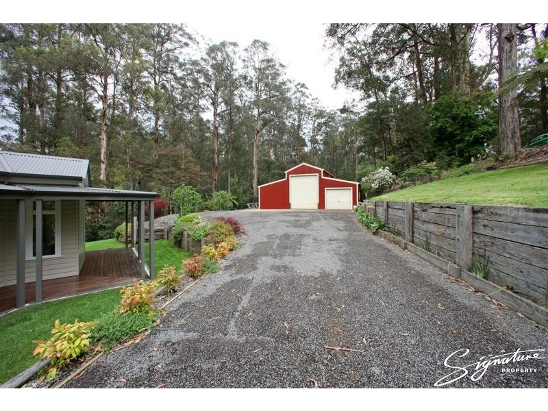 183 Emerald-Monbulk Road, The Patch VIC 3792