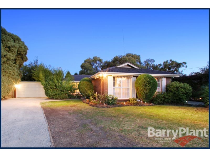 64 King Parade, Knoxfield VIC 3180