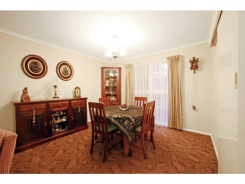 64 King Parade, Knoxfield VIC 3180