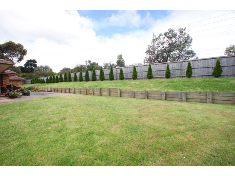 4 Rigby Mews, Rowville VIC 3178