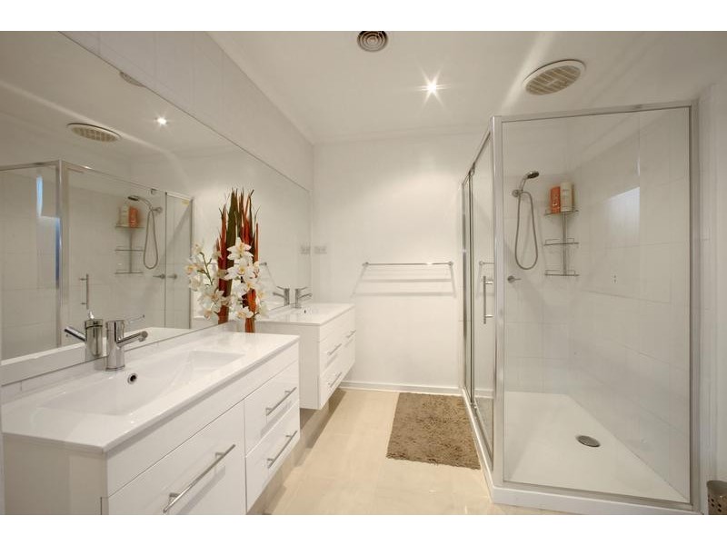 1 Santed Court, Rowville VIC 3178