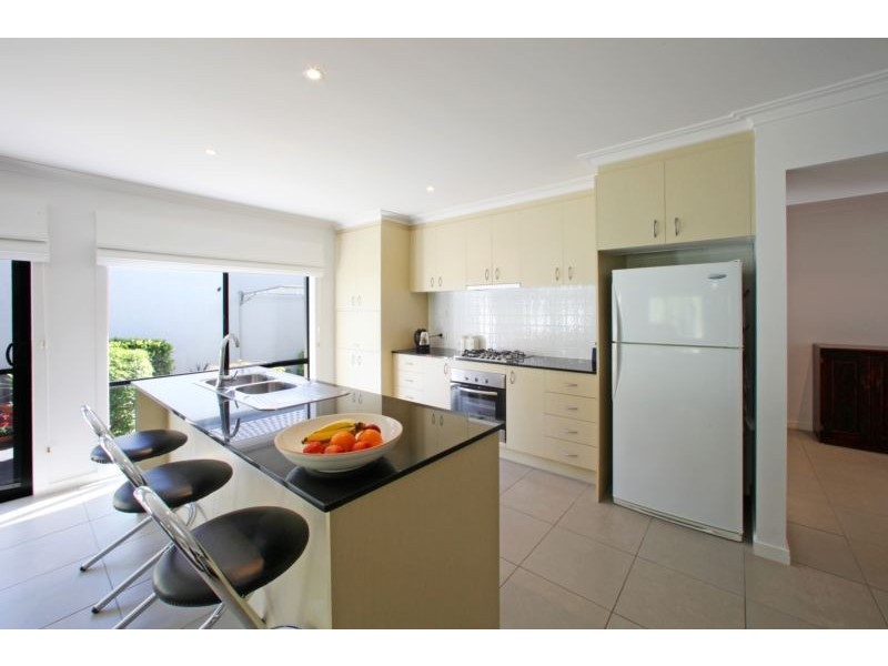 59 Sovereign Manors Crescent, Rowville VIC 3178