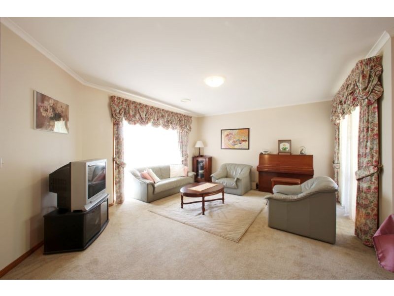 1 Dandelion Drive, Rowville VIC 3178