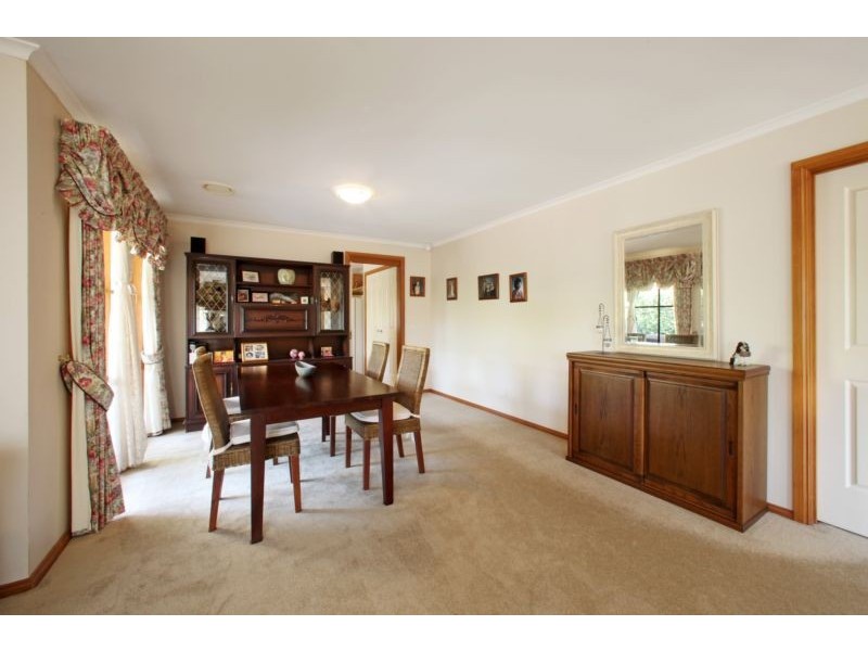 1 Dandelion Drive, Rowville VIC 3178