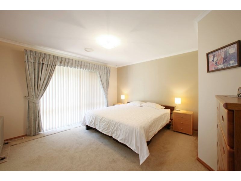 1 Dandelion Drive, Rowville VIC 3178