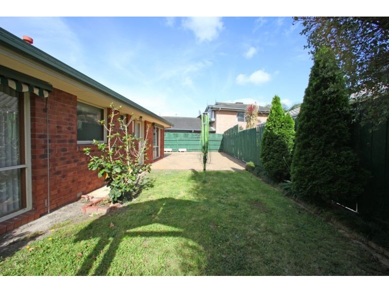 1 Dandelion Drive, Rowville VIC 3178