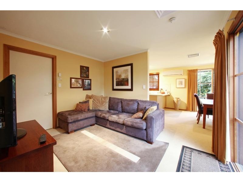 10 Trevena Close, Rowville VIC 3178